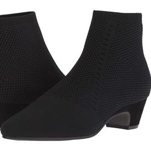 Eileen Fisher Purl-Stretch Sock Booties Black Size 6